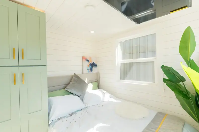 Luxury Modular Villa – Master Loft Bedroom Suite Layout