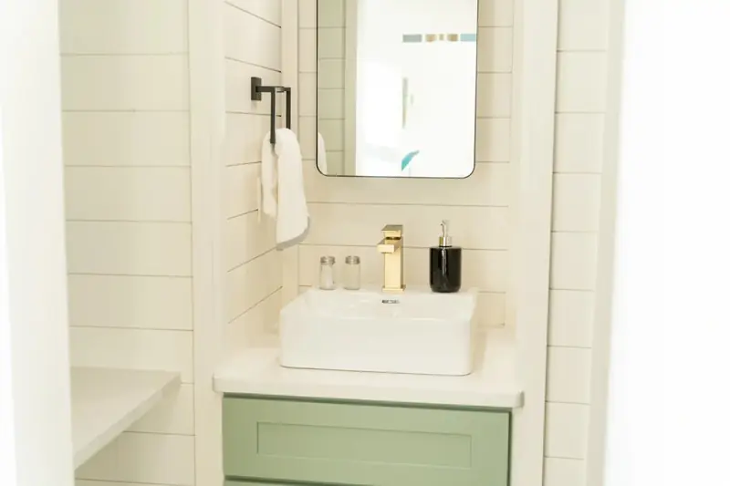 Luxury Tiny Home – Premium Modern Bathroom with Custom Tile Walk-In Shower